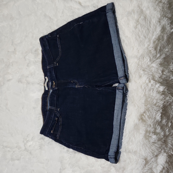 Levi Classic Jean Shorts - Picture 1 of 3